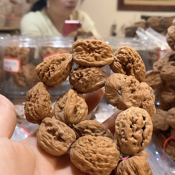 文玩核桃吊坠卖***墨串有修