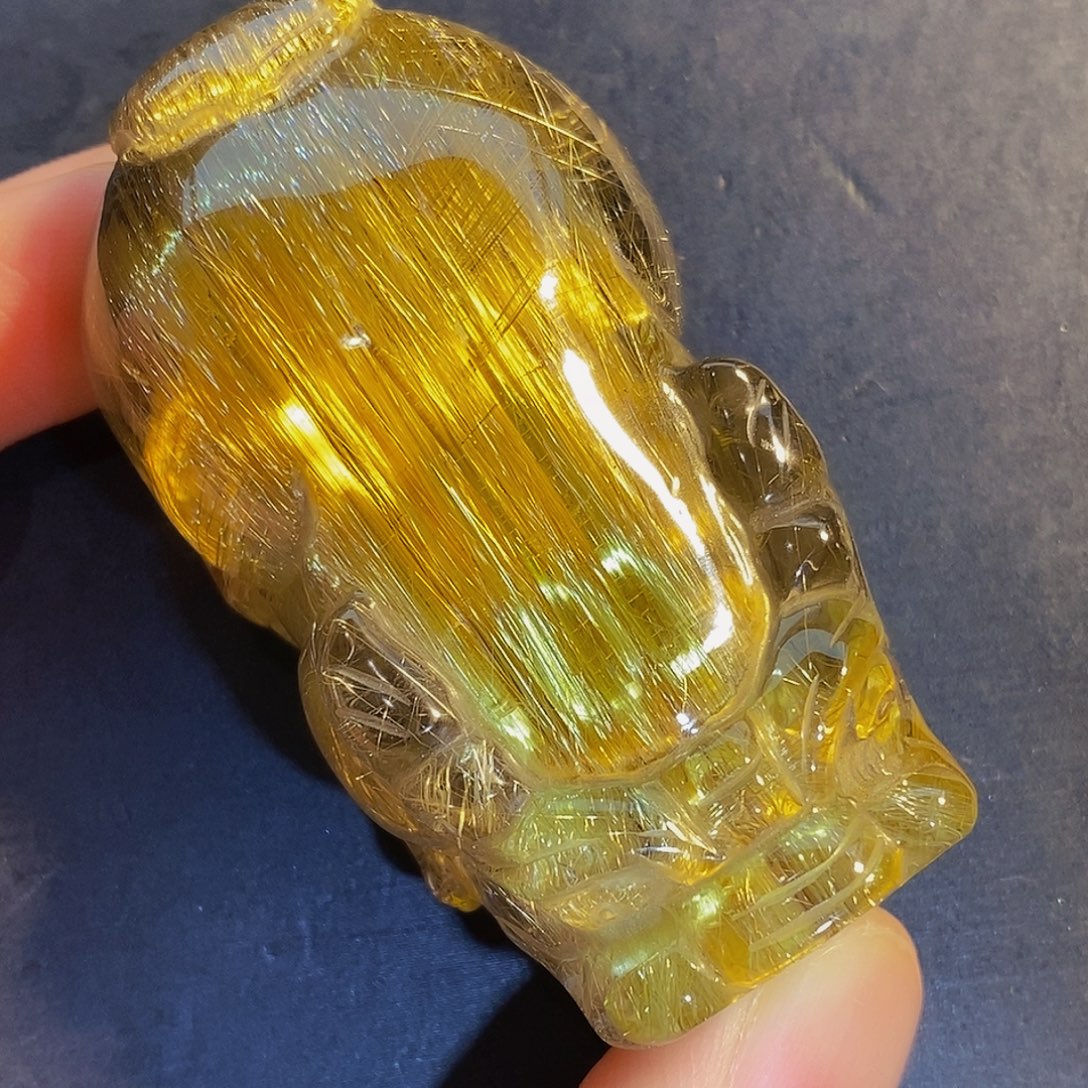 颈饰未镶嵌水晶天然顺钛晶貔貅手把件