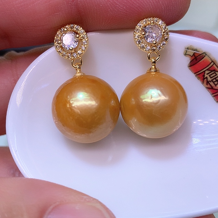 银S925镶嵌耳饰淡水珍珠