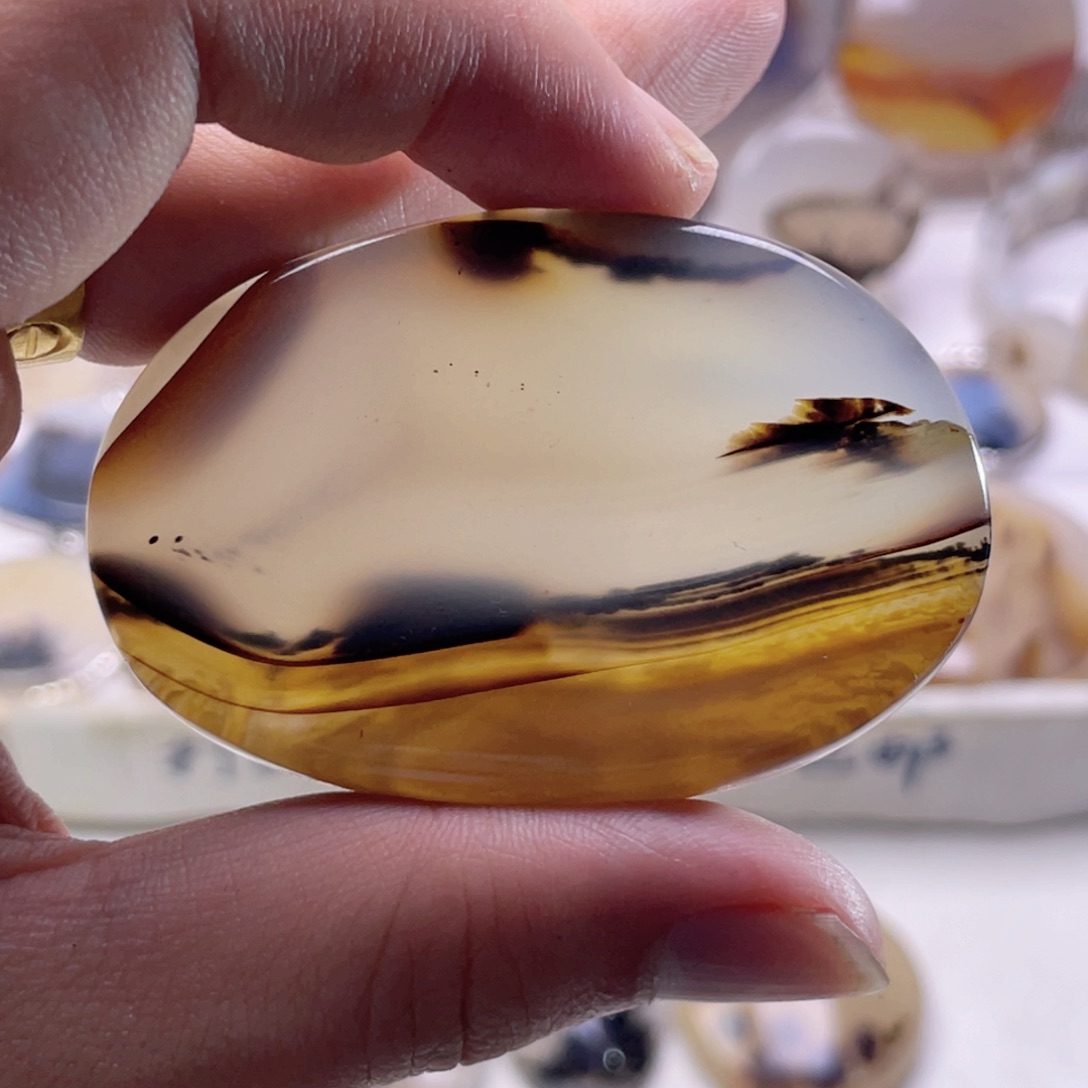 玛瑙/玉髓未镶嵌珠宝奇石