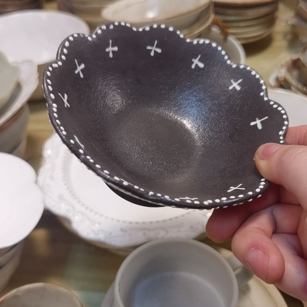 瓷片正品粗陶黑色高脚碗一个