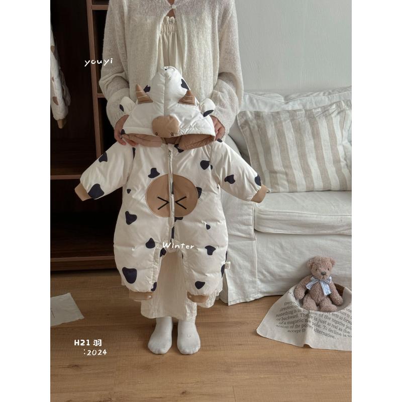 婴儿宝宝连帽连体衣外出服新生儿婴儿卡通萌趣奶牛白鸭绒羽绒服21