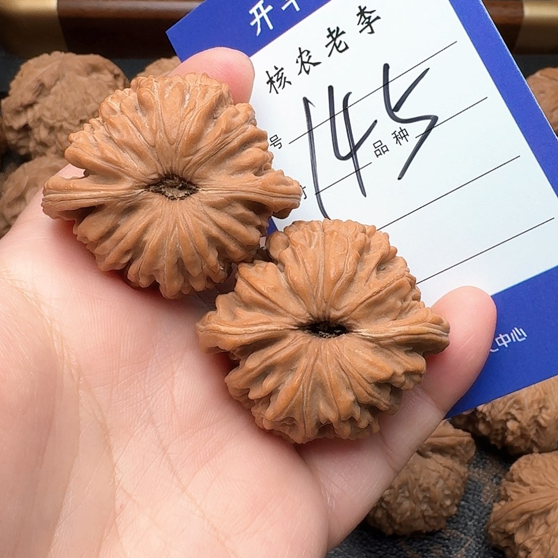 文玩核桃把件四座楼41尺