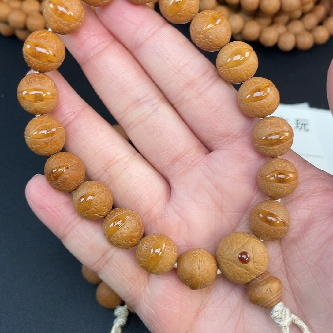 凤眼菩提手串L17-K03凤眼菩提小12+同树红皮封眼
