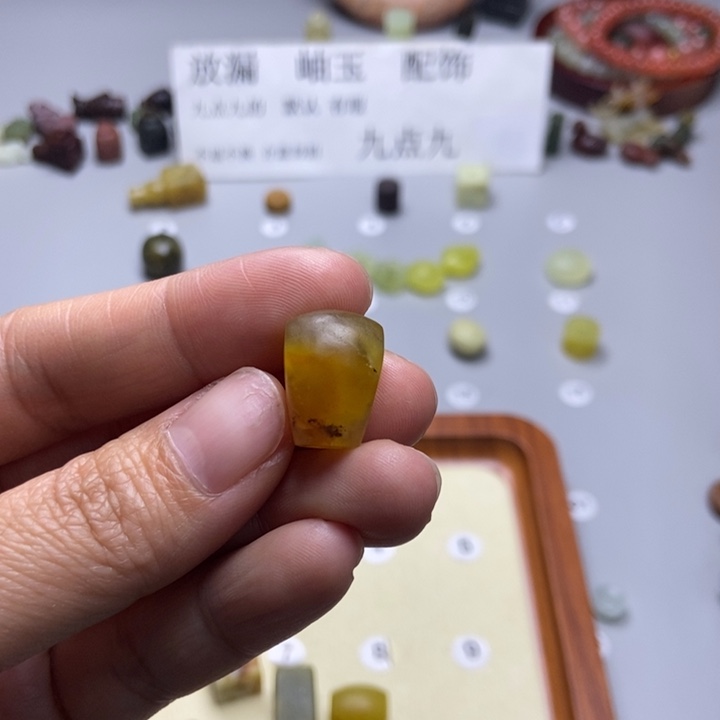 晋***蛇纹石玉未镶嵌项链