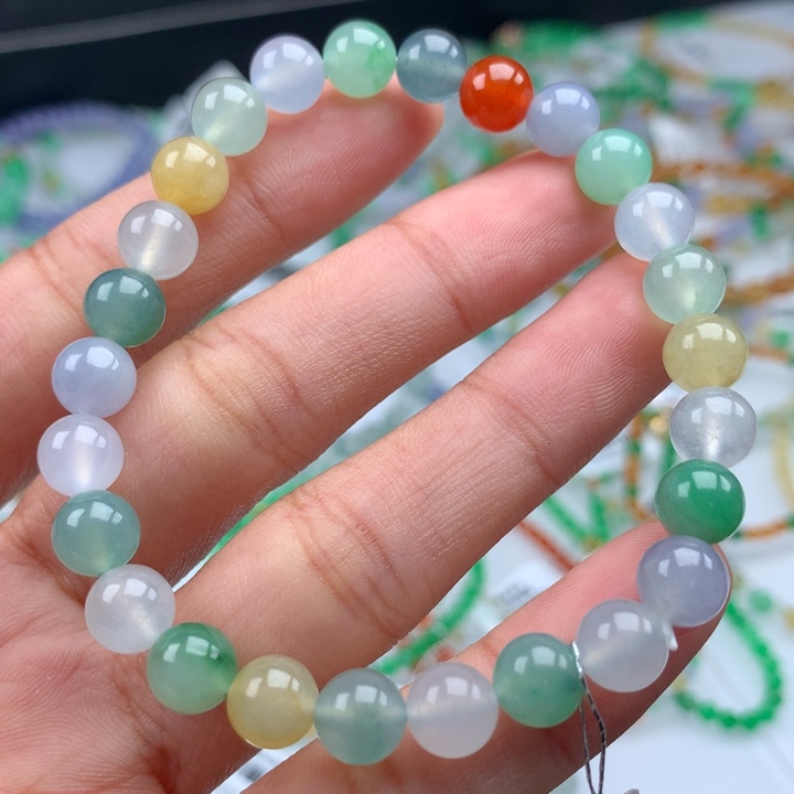 翡翠手镯未镶嵌卡