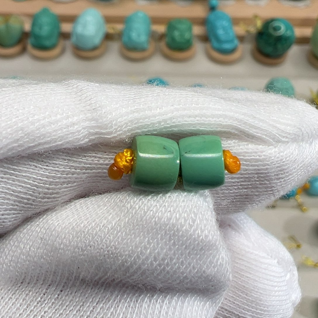 绿松石配饰未镶嵌