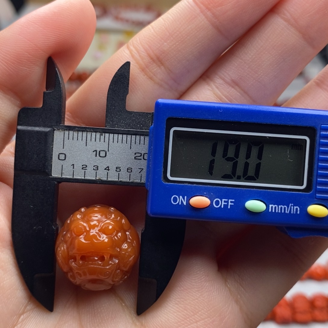 南红玛瑙配饰未镶嵌