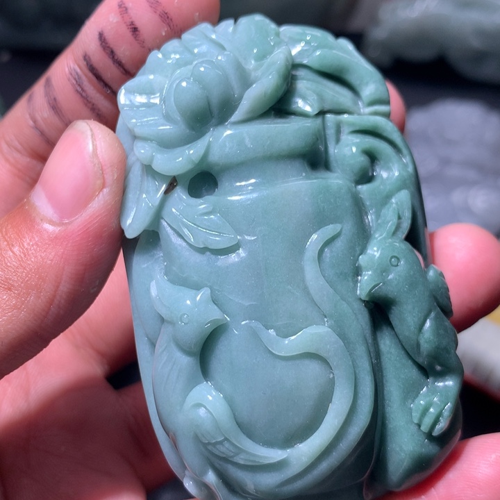 翡翠未镶嵌颈饰保真天然a货翡翠