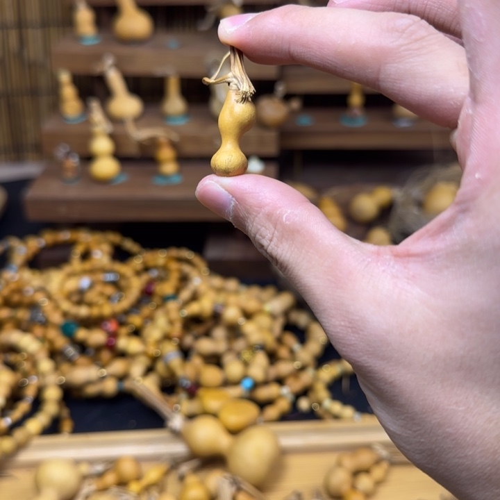 花***夏吃吃吃你爸爸发布发货回复