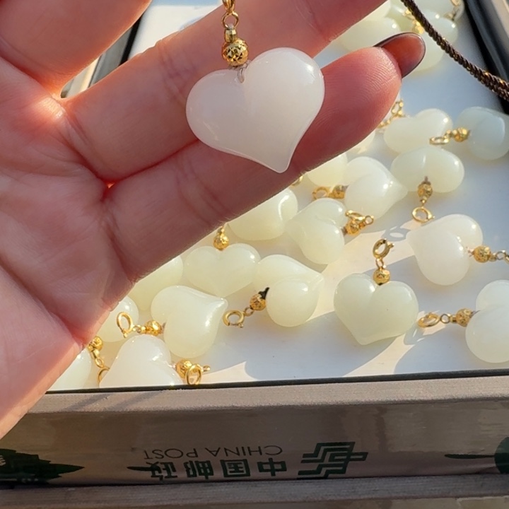 和田玉未镶嵌颈饰21冰心