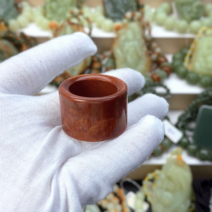 【闪购商品】透闪石质玉扳指未镶嵌