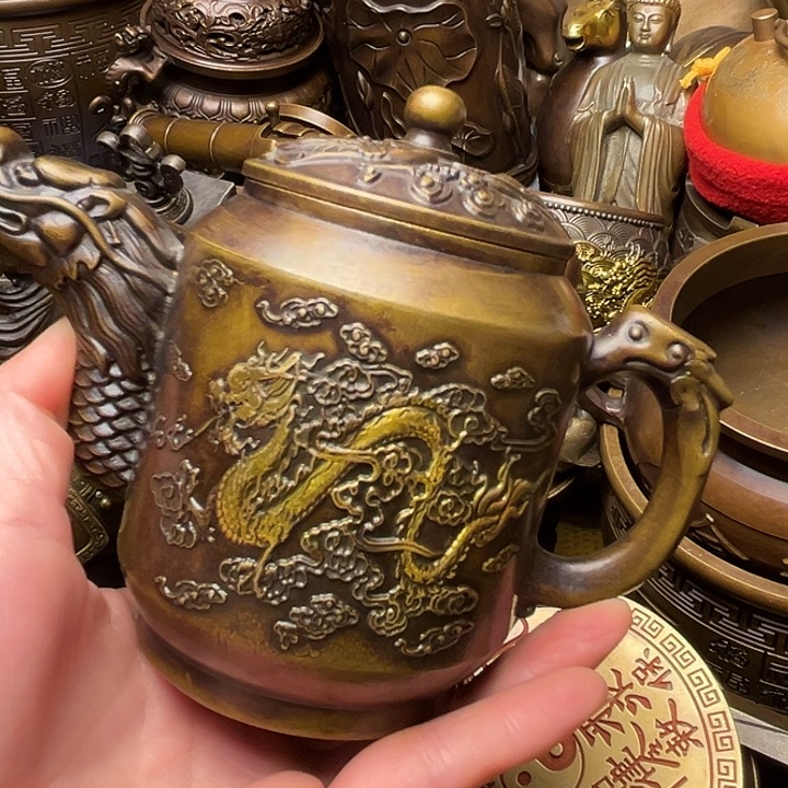 精美铜器批发档口