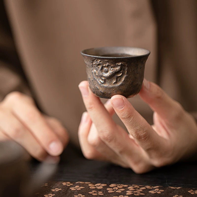 庄大师手作复古备前烧粗陶铁胎泥铁锈釉古铜彩六字真言六子杯
