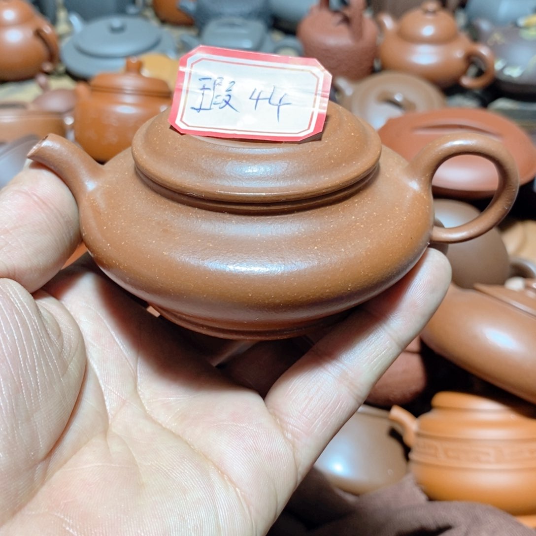 紫砂茶壶欢迎各位光临惠顾