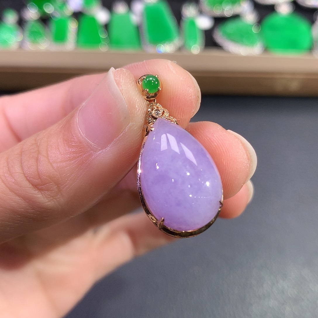 翡翠吊坠(赠链)18K金镶嵌