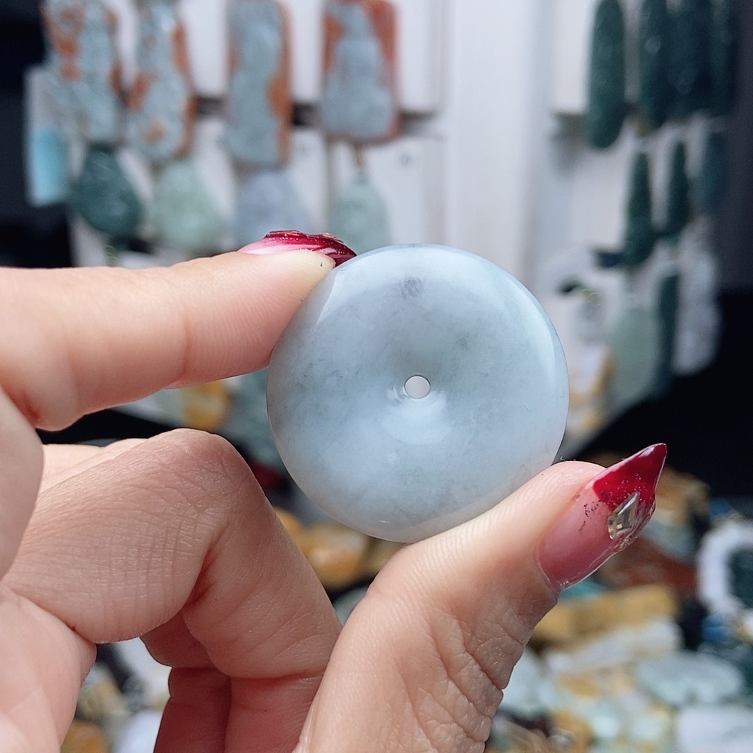 翡翠颈饰14K金镶嵌翡翠