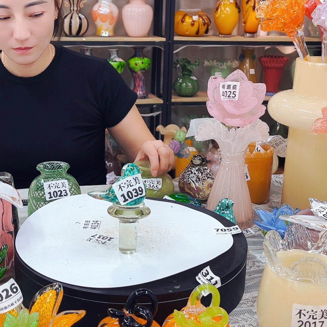 1039鸟瓶塞 家悦琉璃工艺品不完美