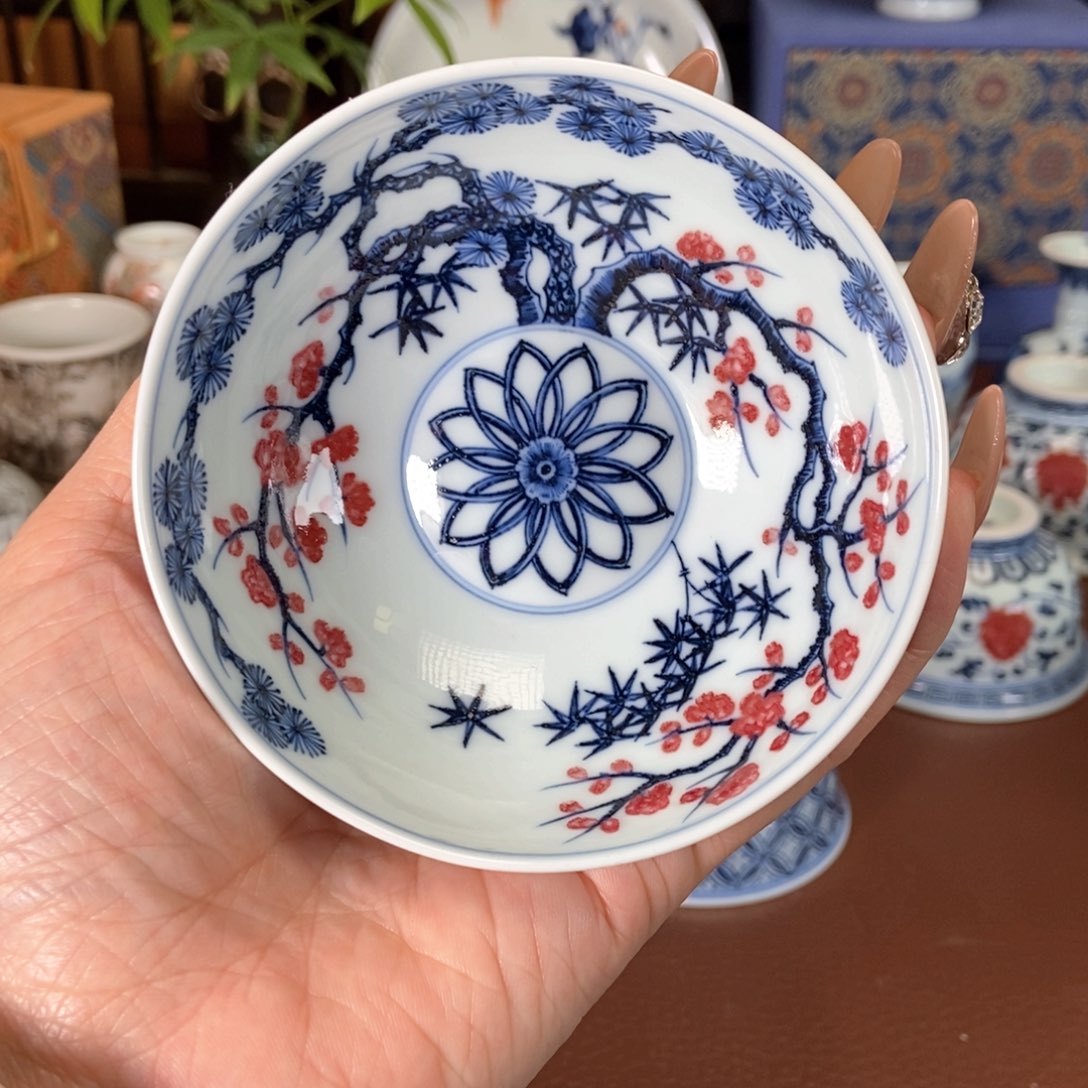 阳春白雪青花釉里红松竹梅普洱杯