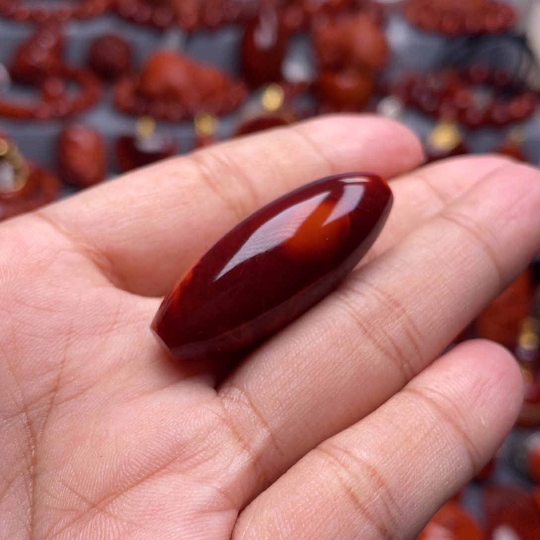 南红玛瑙未镶嵌珠宝奇石桶珠吊坠