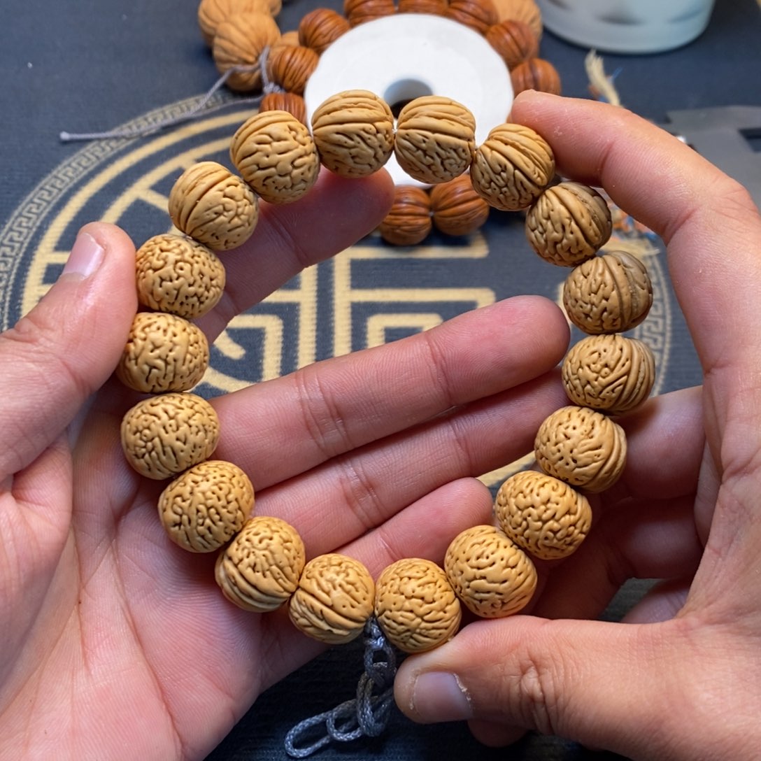 桃核吊坠磨盘桃核福利价