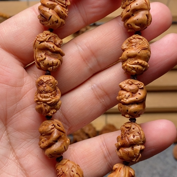 桃核手工雕刻十二生肖