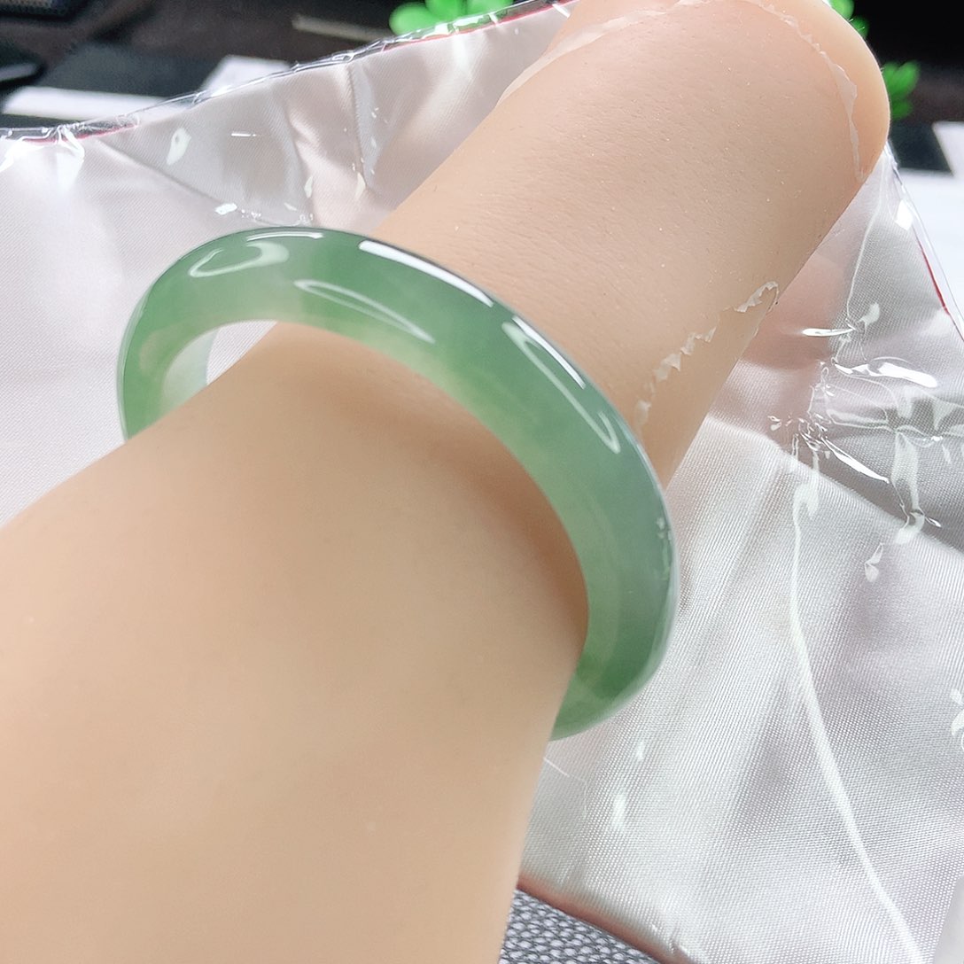 未镶嵌手镯翡翠53贵妃