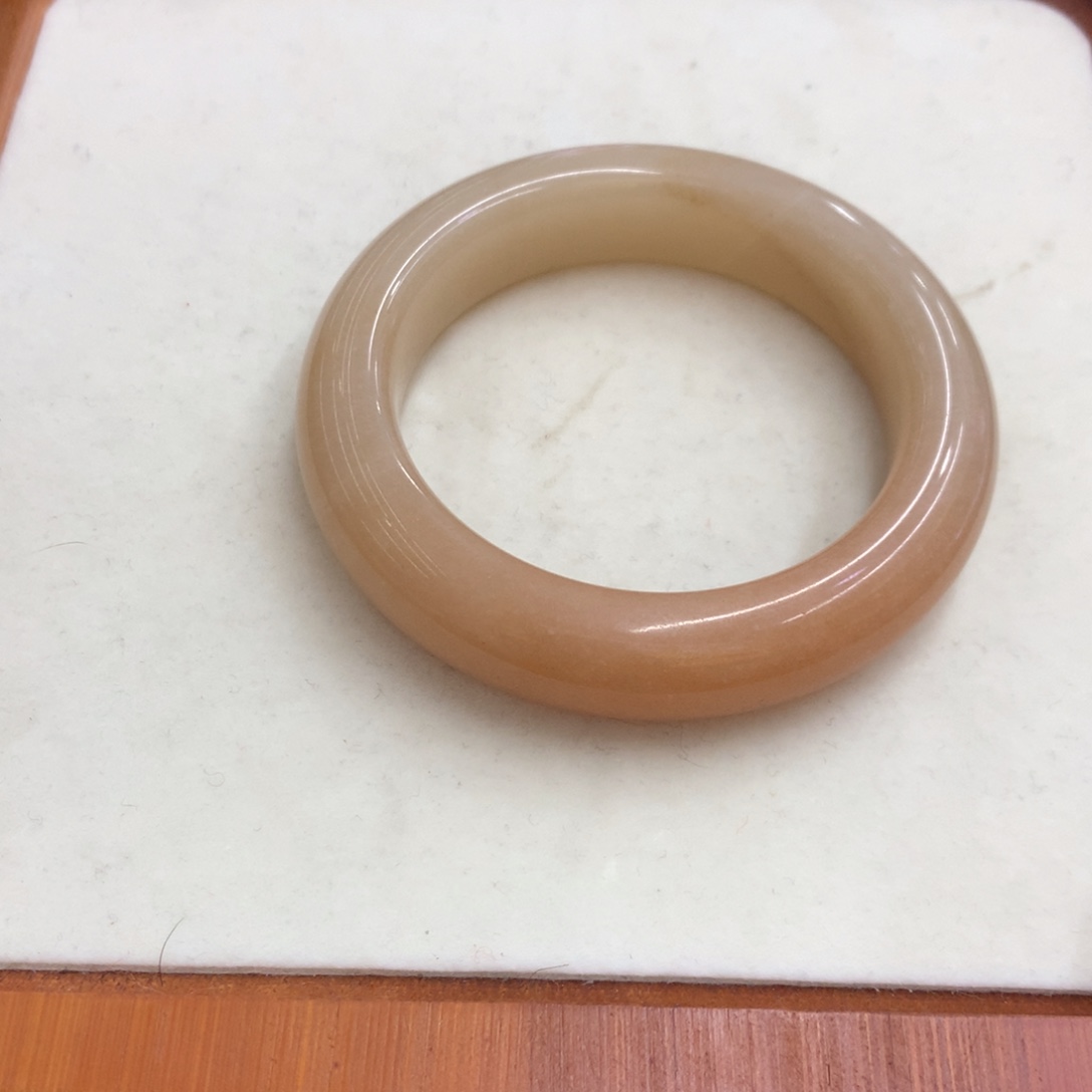 石英质玉未镶嵌手镯