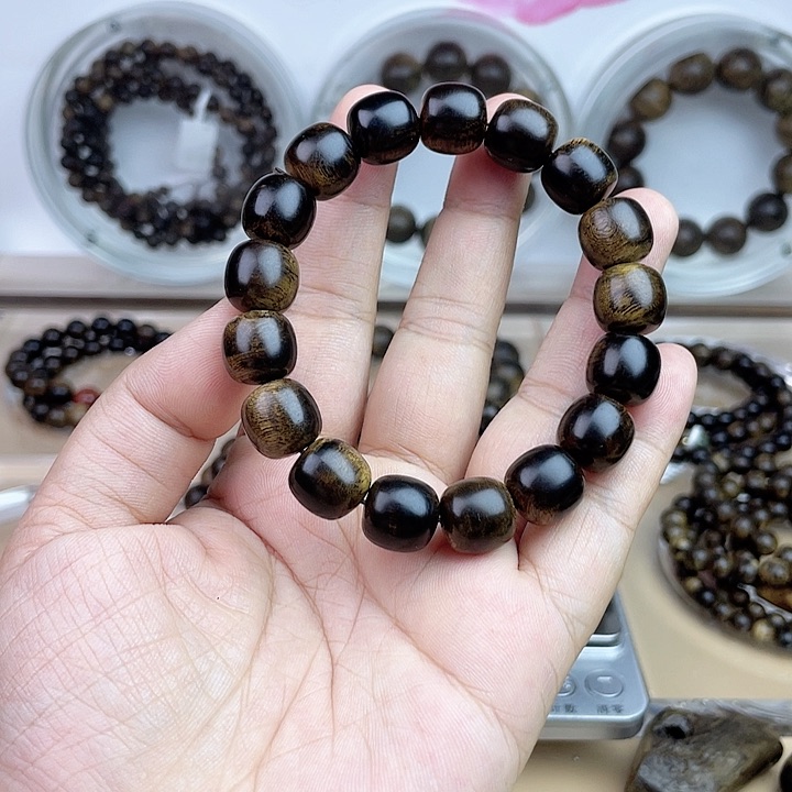 手串沉香路****?顺化紫奇留疤嘤子