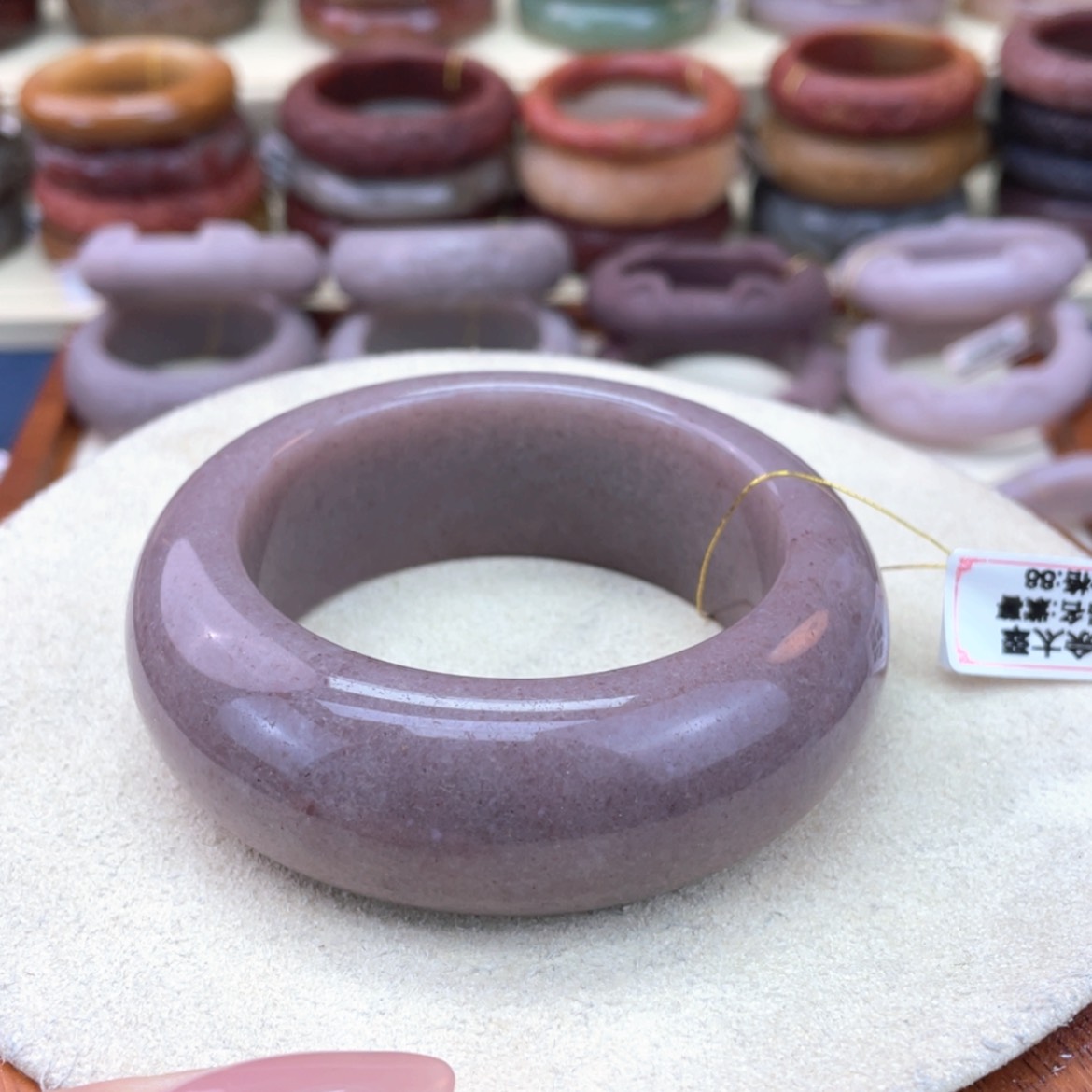 【闪购商品】石英质玉手镯未镶嵌