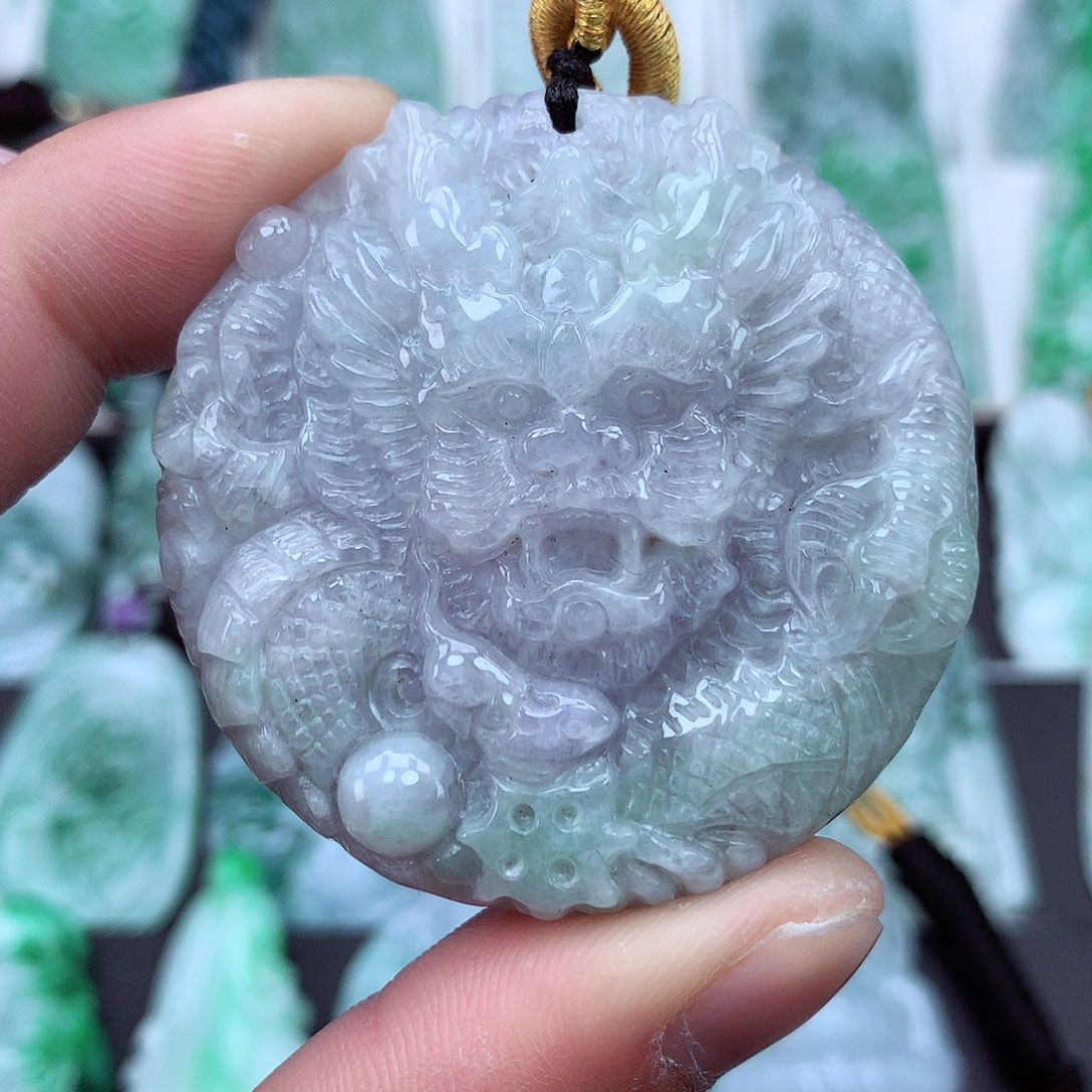 翡翠颈饰未镶嵌翡翠吊坠