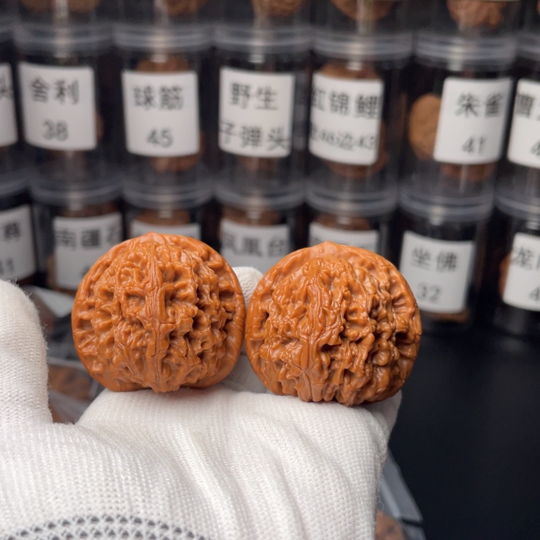 格***路文玩核桃把件44水龙纹