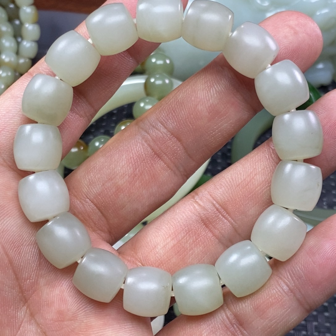 和田玉手链未镶嵌