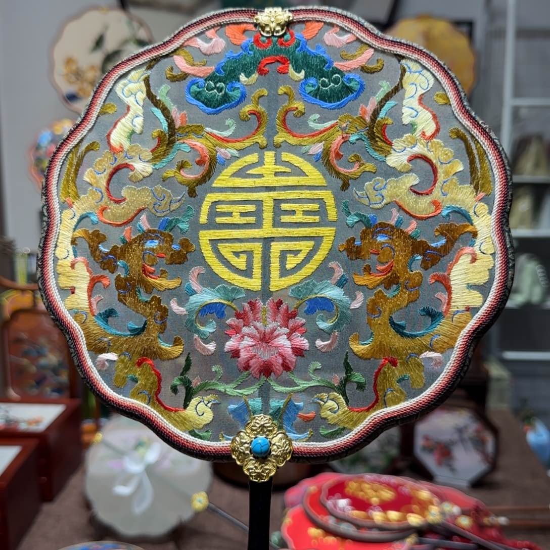 刺绣骑****丶纯手工苏绣双面绣