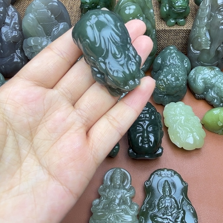 和田玉未镶嵌挂件