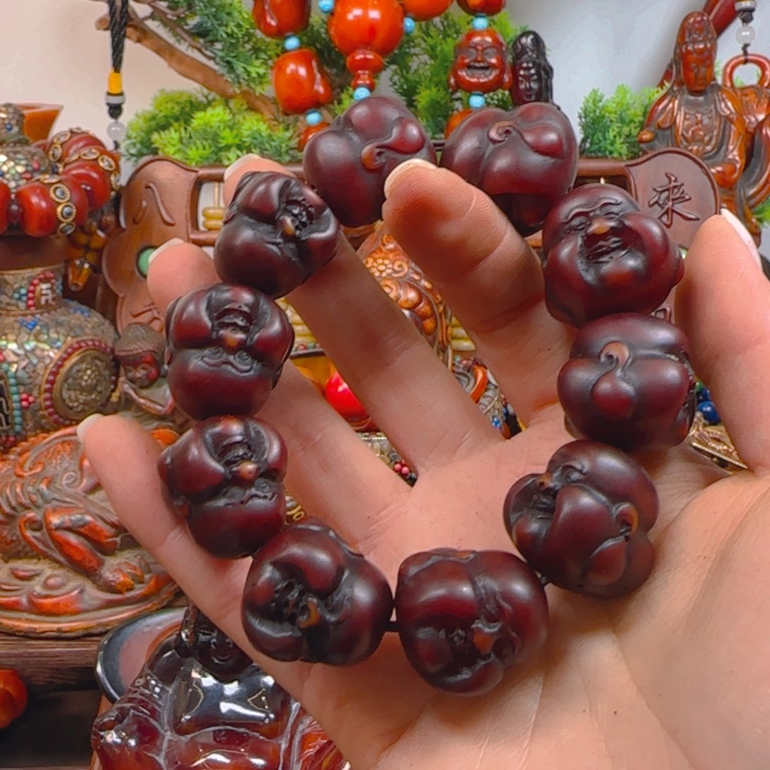 琥珀裸石未镶嵌手串