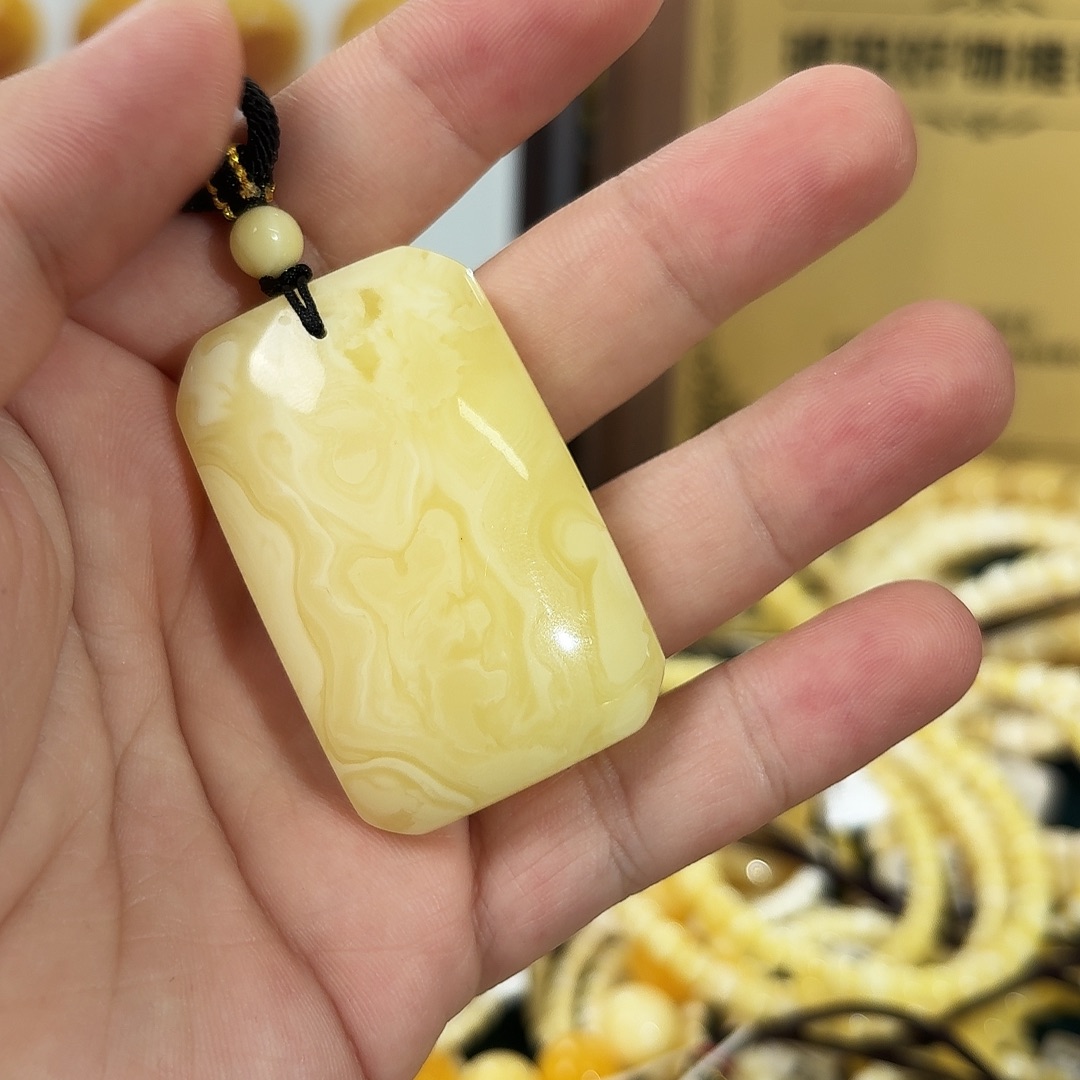 蜜蜡未镶嵌裸石140000000