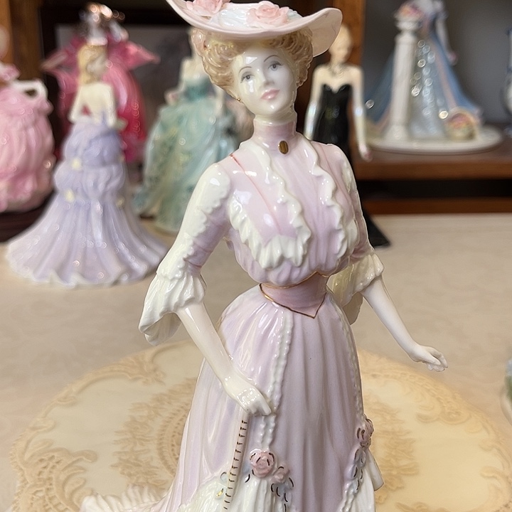 杯欧洲中古瓷器摆件