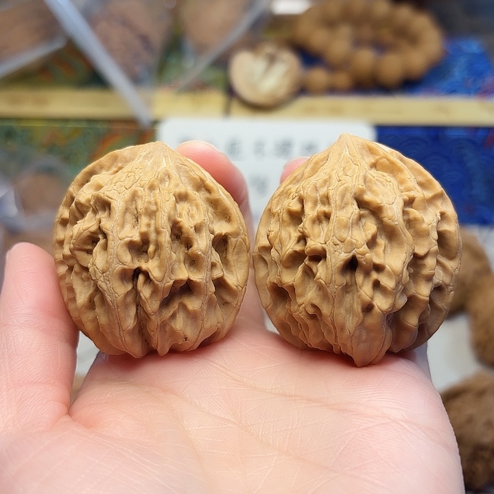 文玩核桃吊坠野生