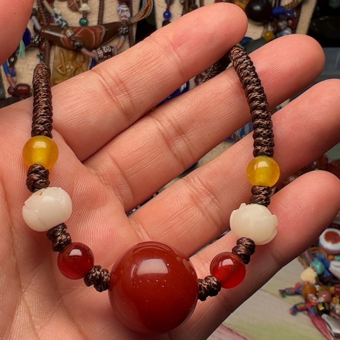 玛瑙/玉髓颈饰未镶嵌