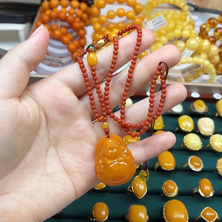 琥珀未镶嵌颈饰吊坠