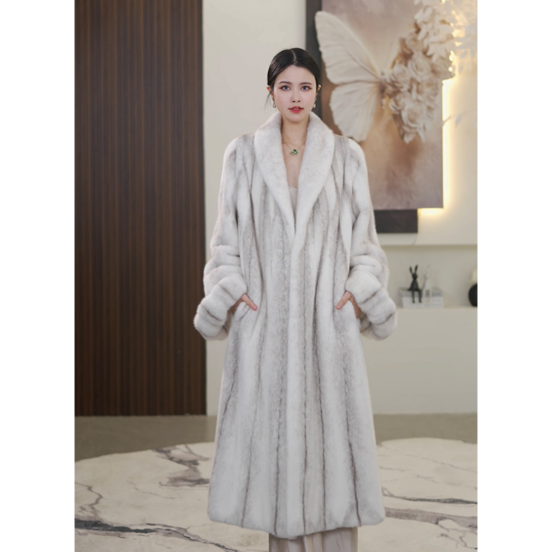 【考拉】青果领长款抽刀工艺天鹅绒短二休闲百搭水貂外套 11011