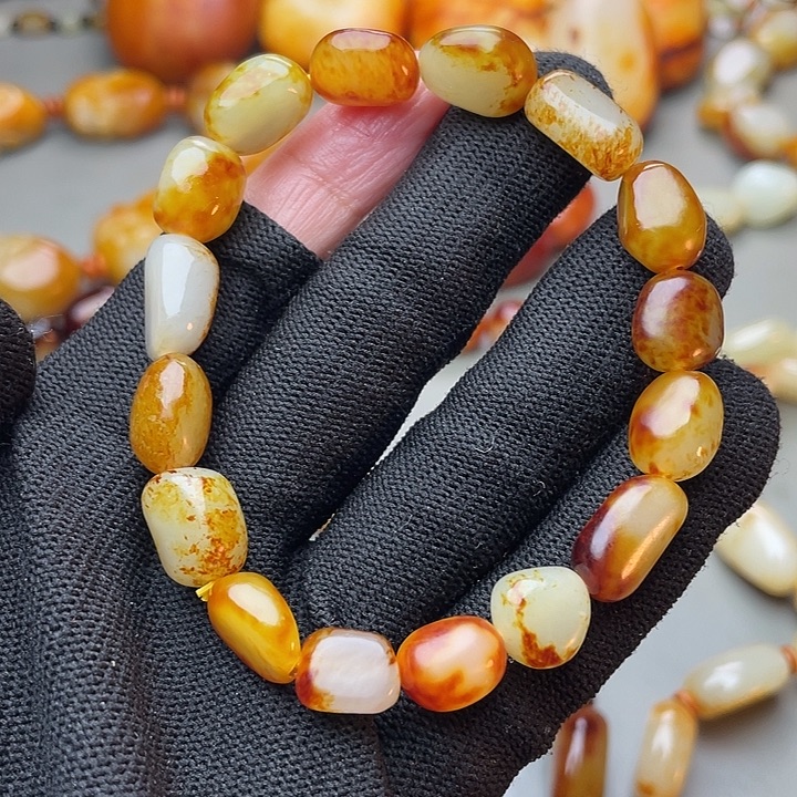 和田玉未镶嵌手链