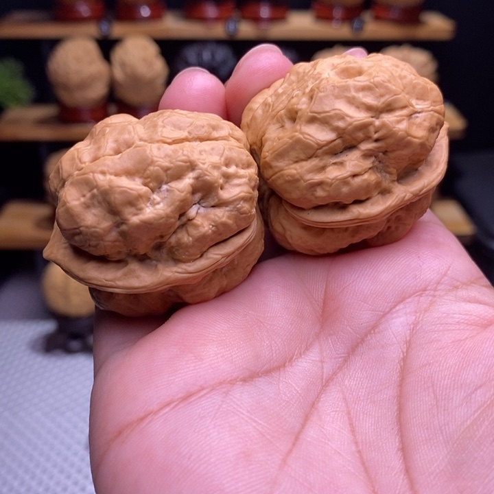 㤀***亼木质类云铁金蟾疙瘩包1号