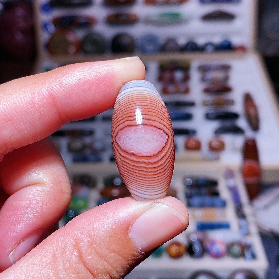 玛瑙吊坠未镶嵌….