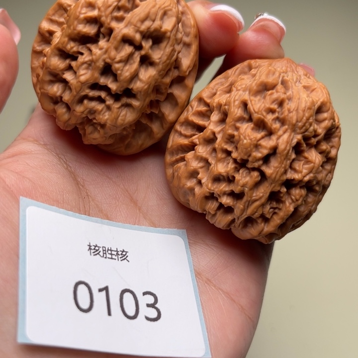 文玩核桃把件将军41.103