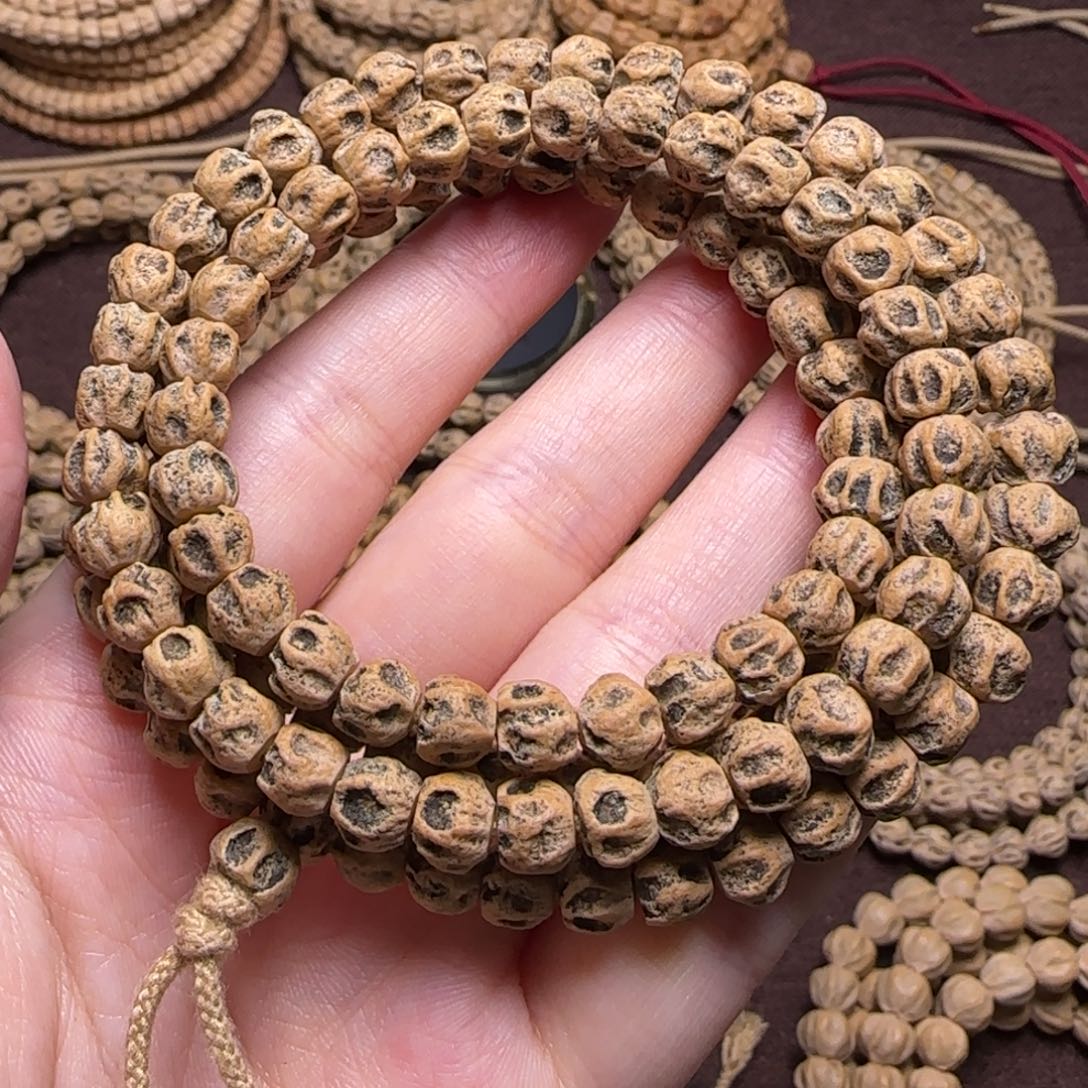 柏香籽/百香籽吊坠w**q