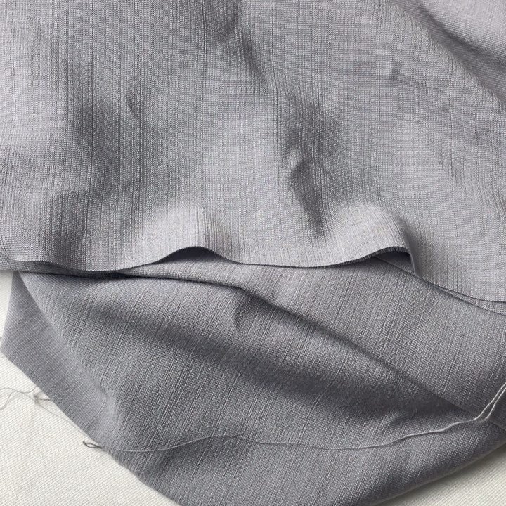 浅灰色苎麻1.1米。 