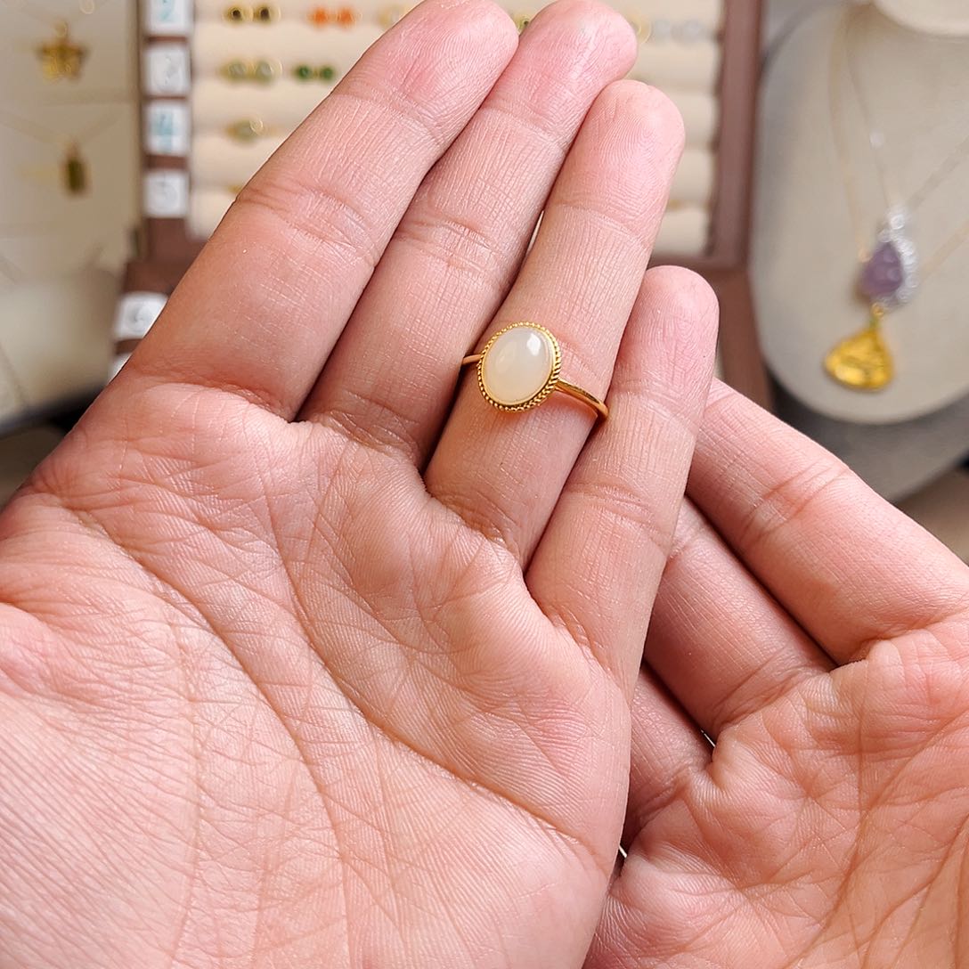 和田玉（白玉）戒指银S925镶嵌小****分椭圆