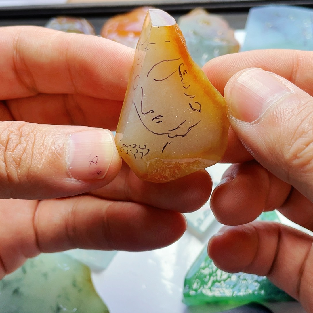 定制翡翠未镶嵌材料